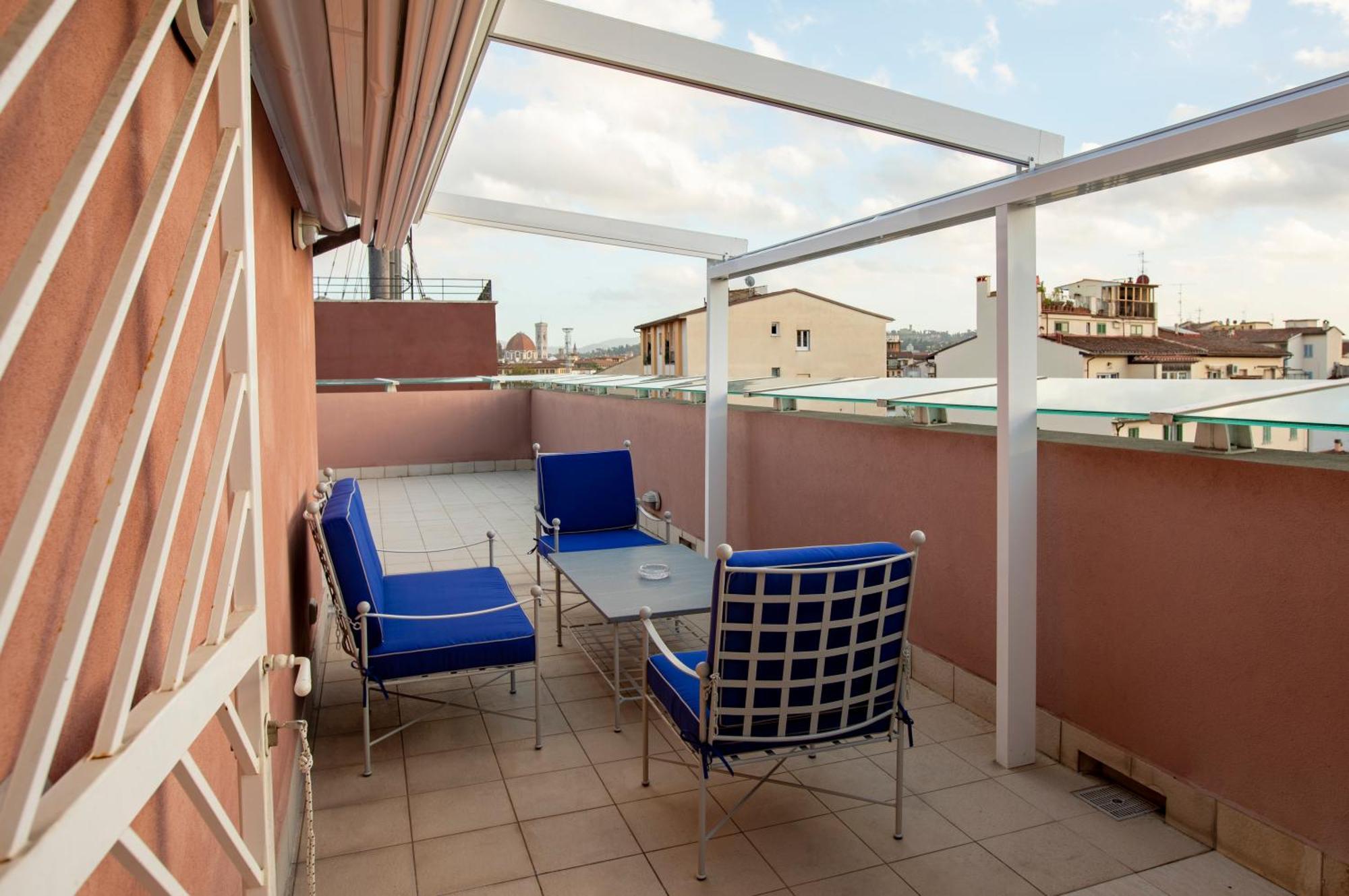 Appartamento Iris -Due Ampie Terrazze Vista Duomo Florence Exterior photo